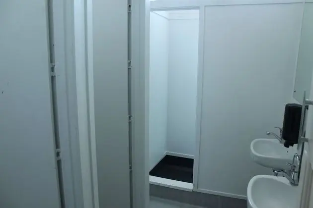 Ortak Ranzalı Oda, 1 Tek Kişilik Yatak