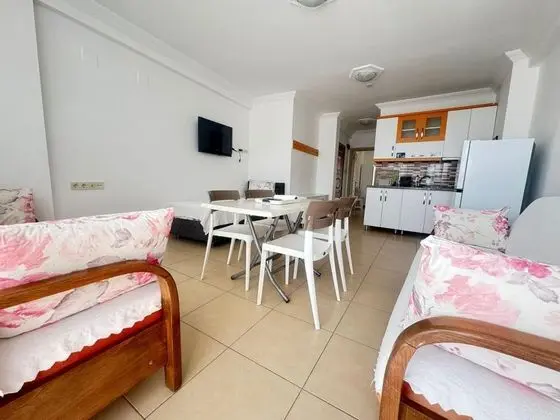 https://images.odamax.com/img/1024x768/odamax/image/upload/Hakan_Apart_Hotel_202604301358363_WhatsApp_Image_2026_04_30_at_12_26_42_4_.jpeg