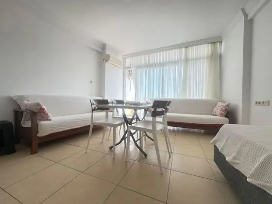 https://images.odamax.com/img/1024x768/odamax/image/upload/Hakan_Apart_Hotel_202604301358365_WhatsApp_Image_2026_04_30_at_12_26_42_3_.jpeg
