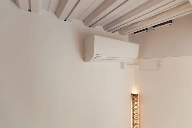 Ortak Ranzalı Oda, Karma Ranzalı Oda