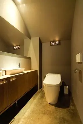 Ortak Ranzalı Oda, Sadece kadınlar için