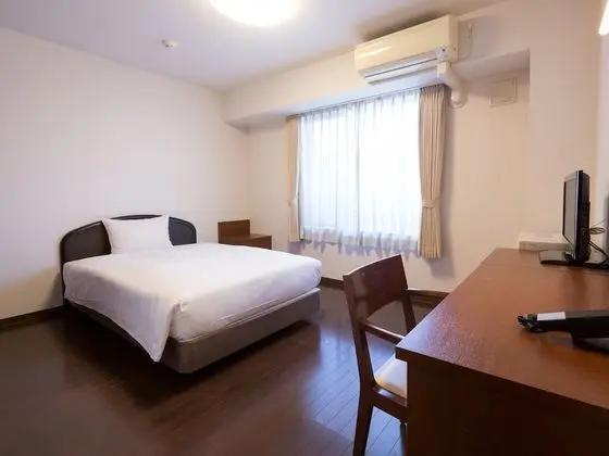 Tek Kişilik Oda, Sigara İçilmez