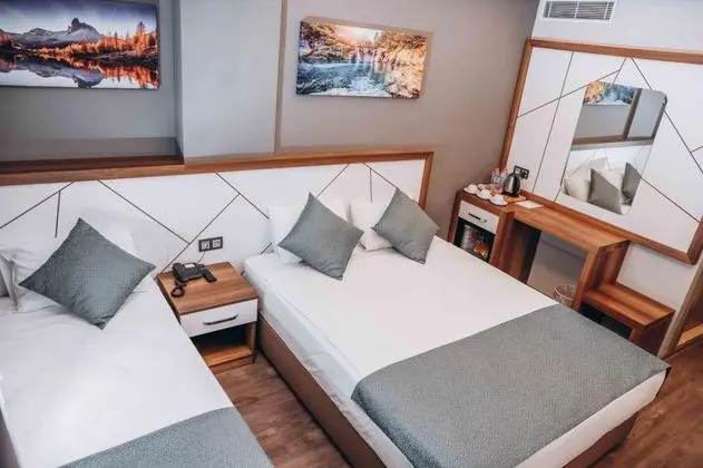 Aile Odası, Şehir Manzaralı