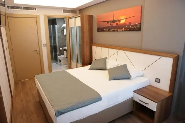 Tek Kişilik, Şehir Manzaralı