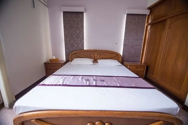 Dört Kişilik Oda, Ortak Banyo
