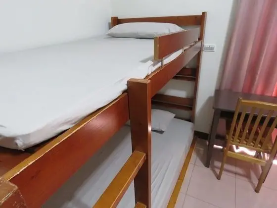 Dört Kişilik Oda, Ortak Banyo