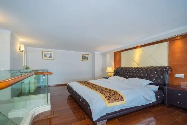 Deluxe Tek Büyük Yataklı Oda