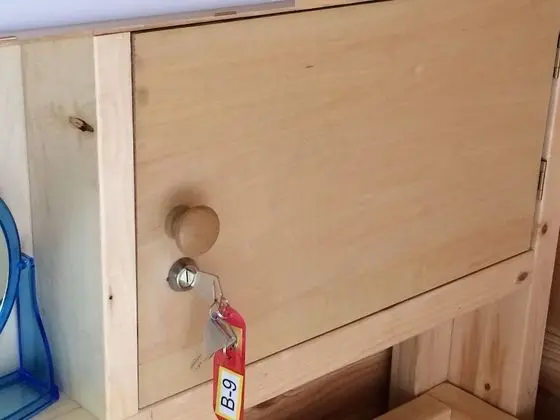 Ortak Ranzalı Oda, Karma Ranzalı Oda, Sigara İçilmez (   B   )