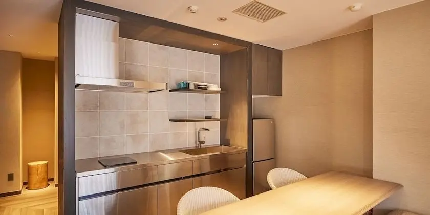 Basic Daire, 5 Yatak Odası, Balkon