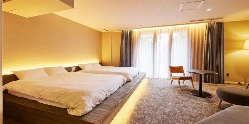 Basic Daire, 5 Yatak Odası, Balkon