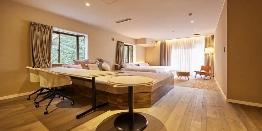 Basic Daire, 5 Yatak Odası, Balkon