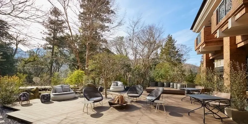 Basic Daire, 5 Yatak Odası, Balkon