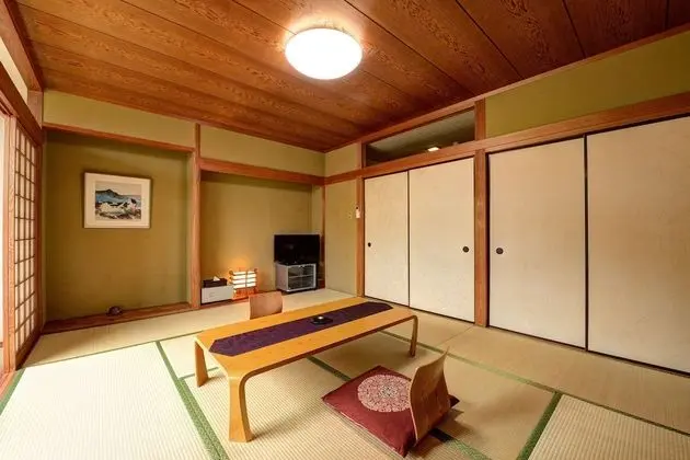 Traditional Oda