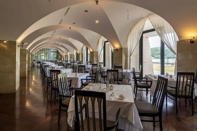 Traditional Oda, Sigara İçilmez (French Dinner at 6pm)