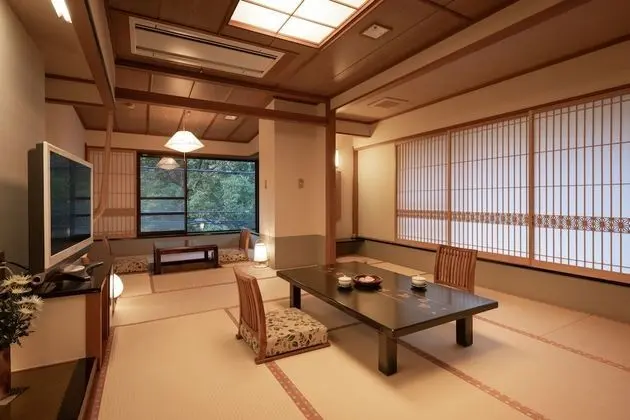 Traditional Oda, Sigara İçilebilir (Japanese Style)
