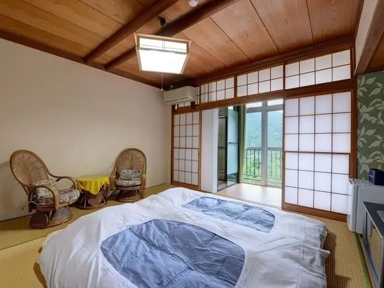 Traditional Oda (Japanese Style, For 3 People)