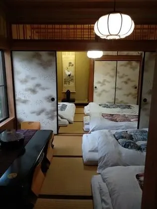 Traditional Oda (Japanese Style, for 5 Guests)