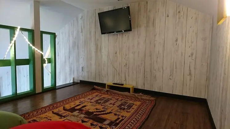 Gallery Stüdyo, Bahçe Manzaralı
