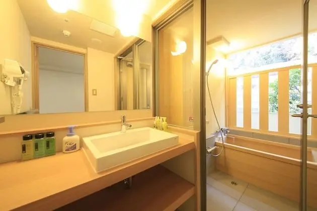 Traditional Oda (Japanese Room, half openaired bath)