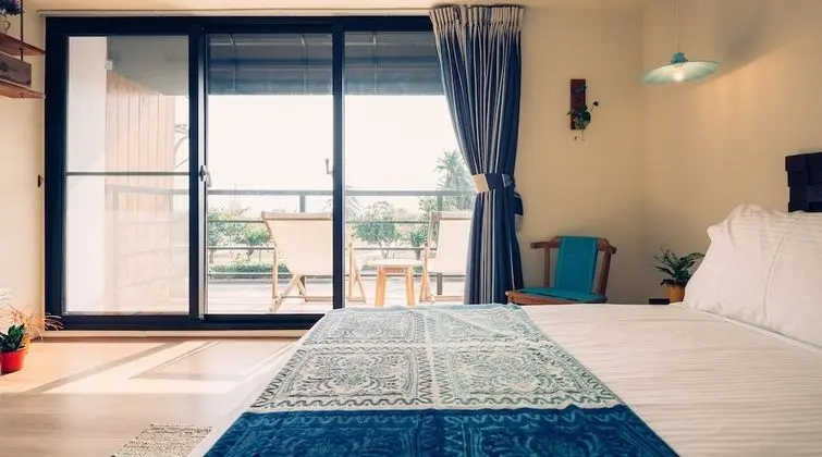 Deluxe Tek Büyük Yataklı Oda, Balkon, Plaj Manzaralı (201)