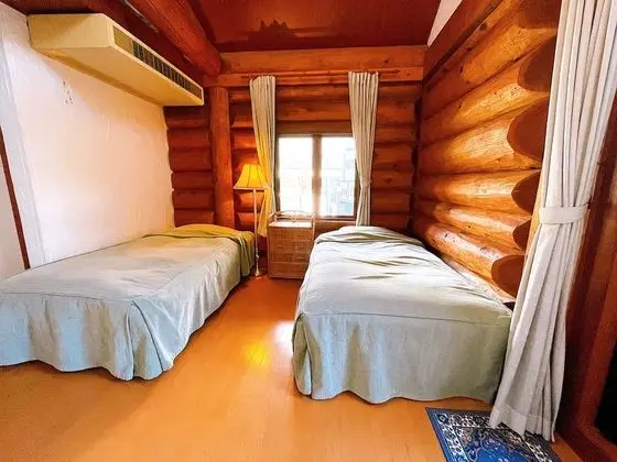 Deluxe İki Ayrı Yataklı Oda (122,123 Log Hotel, 2nd Floor)