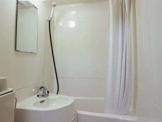 Basic Dört Kişilik Oda, Sigara İçilmez, Özel Banyo