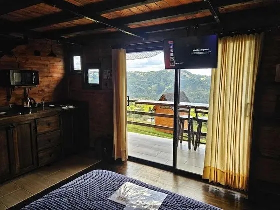 Deluxe Tek Büyük Yataklı Oda