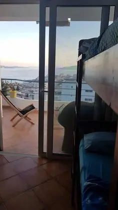 Bed in 7-Bed Shared Mixed Dormitory, Balcony, Sea View