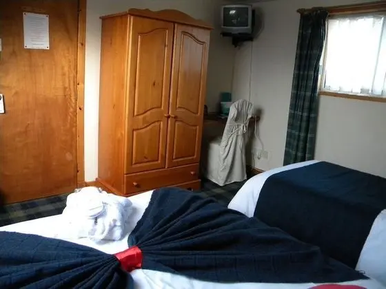 Üç Kişilik Oda, Ortak Banyo (Room3)
