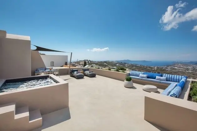 Beyond Suite with Outdoor Jacuzzi