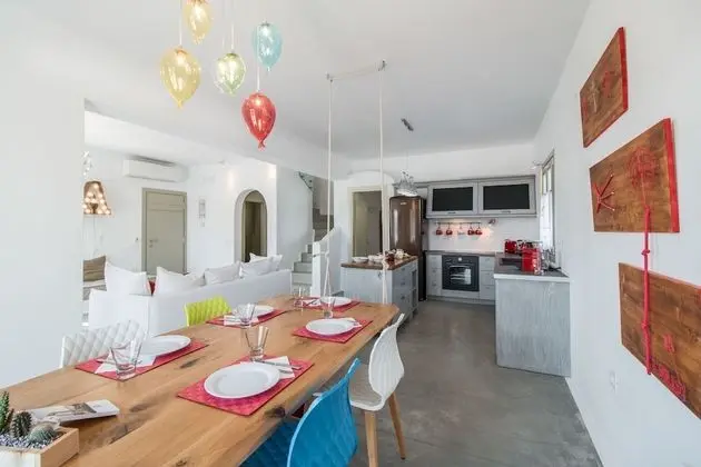 Villa (Panoramic View)