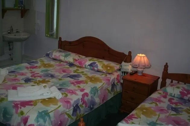 Üç Kişilik Oda, Banyolu/Duşlu