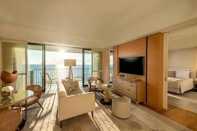 Oda (Executive Ocean Front Suite Twin)