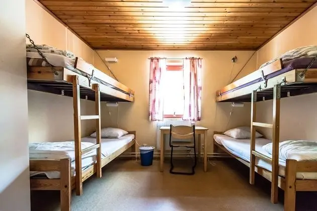 Dört Kişilik Oda, Ortak Banyo