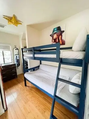 Family Oda, Birden Çok Yatak (1 King Bed and 1 Bunk Bed)