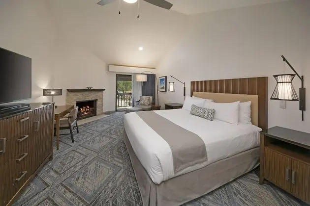 Deluxe Oda, 1 En Büyük (King) Boy Yatak (Deluxe King Fireplace)