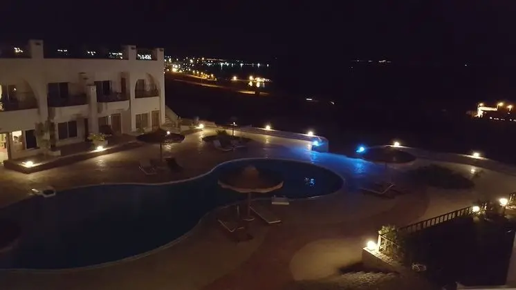 Villa, 2 Yatak Odası, Havuz Manzaralı
