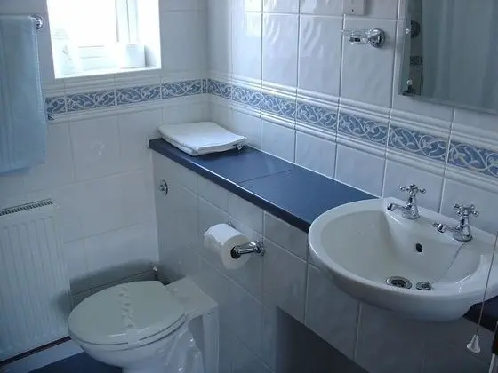 İki Ayrı Yataklı Oda, Banyolu/Duşlu