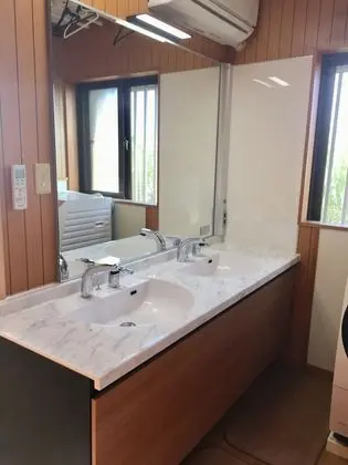 Oda, 2 Tek Kişilik Yatak, Sigara İçilmez