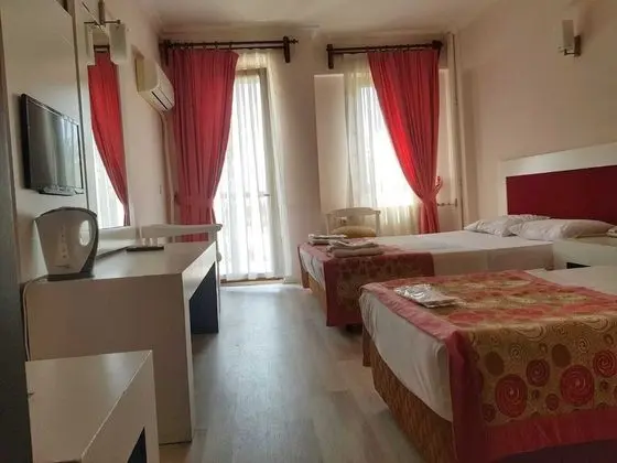 Standard Tek Büyük Yataklı Oda