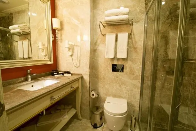 Aile Odası, Şehir Manzaralı
