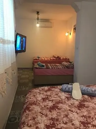 Aile Odası, Bahçe Manzaralı, Balkonsuz