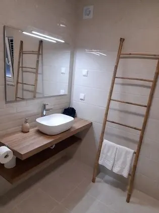 Basic Tek Büyük Yataklı Oda