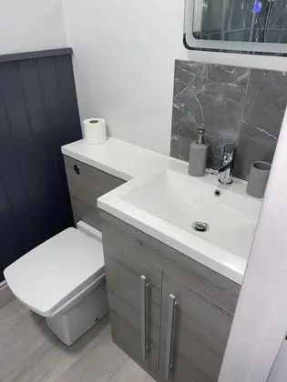 İki Ayrı Yataklı Oda, Banyolu/Duşlu