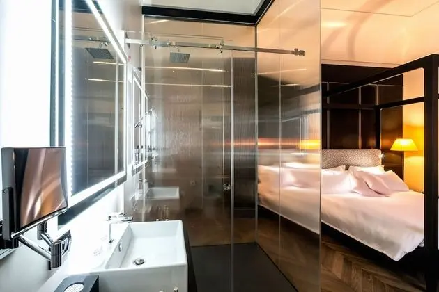 Tailor Room