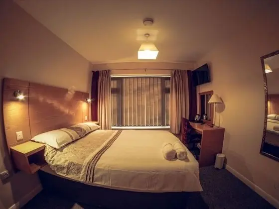 Comfort Tek Büyük Yataklı Oda, Ortak Banyo