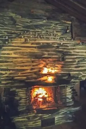 Ev