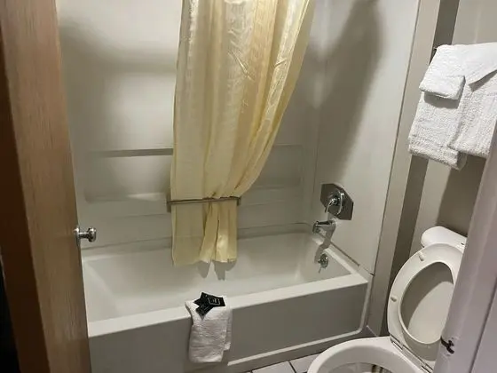 Tek Büyük Yataklı Oda, Sigara İçilebilir