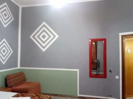 İki Ayrı Yataklı Oda, Ortak Banyo