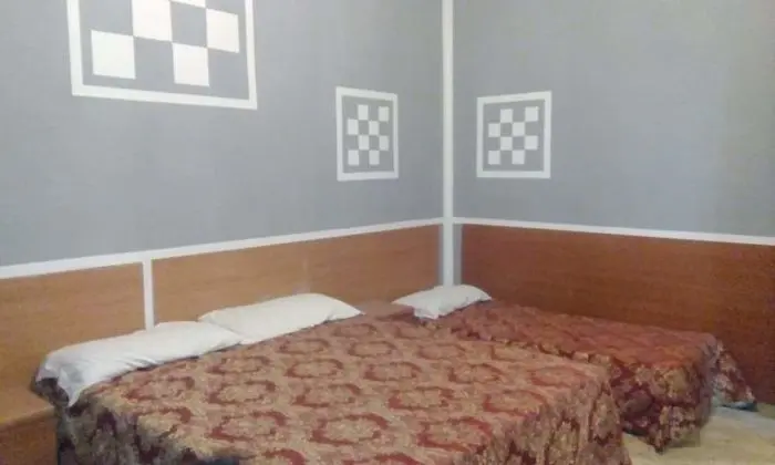 Üç Kişilik Oda, Ortak Banyo